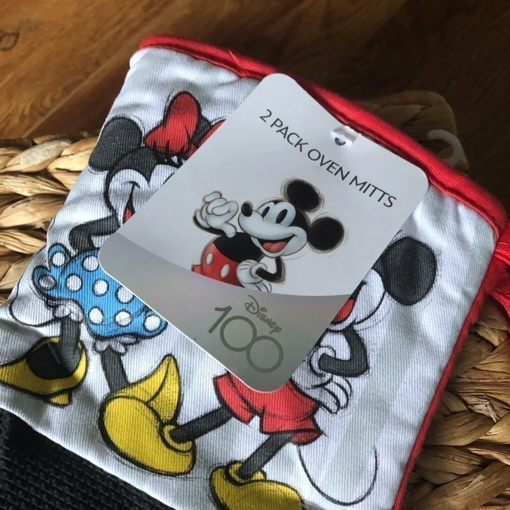 Disney: 100 years Mickey & Minnie Mouse: 2pk Oven Mitts